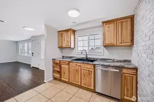 719 W Loop Dr, Moses Lake, WA 98837 - Photo 5