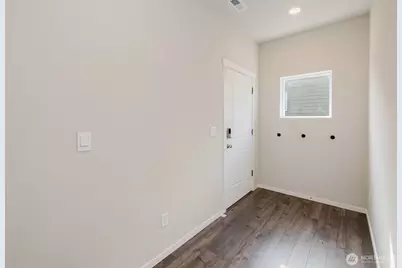 6453 Hornet Circle NE, Bremerton, WA 98311 - Photo 5