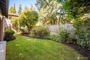10705 226th St SW, Edmonds, WA 98020 - Photo 33
