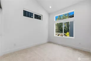 11309 Goodwin Way NE, Seattle, WA 98125 - Photo 13