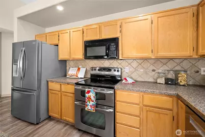 18702 16th Avenue Ct E, Spanaway, WA 98387 - Photo 11