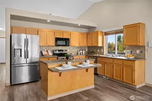 18702 16th Ave Ct E, Spanaway, WA 98387 - Photo 9