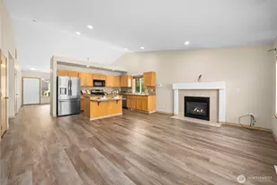 18702 16th Ave Ct E, Spanaway, WA 98387 - Photo 17