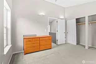 8526 Nesbit Ave N, Seattle, WA 98103 - Photo 23