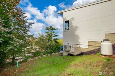 27414 Pioneer Hwy, Stanwood, WA 98292 - Photo 29