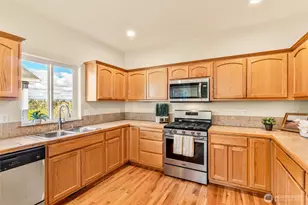 11229 14th Pl SE, Lake Stevens, WA 98258 - Photo 9