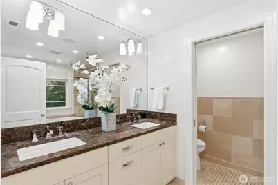 37 Tatoosh Ky, Bellevue, WA 98006 - Photo 23
