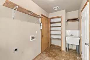 2012 Lorraine Dr SE, Olympia, WA 98501 - Photo 15