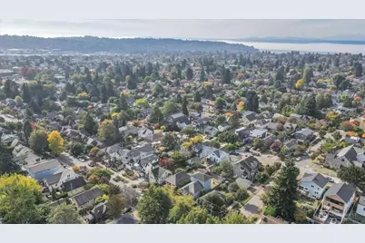 7355 17th Avenue NW, Seattle, WA 98117 - Photo 35