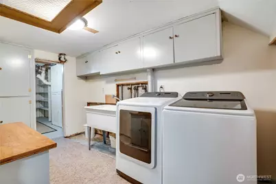 11457 Glendale Way S, Seattle, WA 98168 - Photo 29