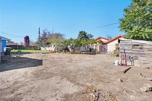 9802 Highland Dr NE, Moses Lake, WA 98837 - Photo 15