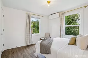 10510 Linden Ave N, Seattle, WA 98133 - Photo 13