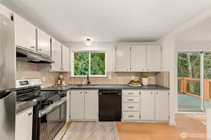 4002 SW 333rd St, Federal Way, WA 98023 - Photo 9