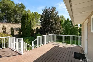927 Easy St NE, Moses Lake, WA 98837 - Photo 5