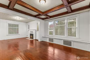 108 NE 61st St, Seattle, WA 98115 - Photo 3