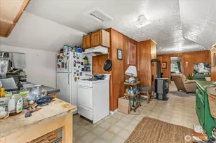 108 NE 61st St, Seattle, WA 98115 - Photo 23
