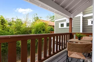 8018 Ashworth Ave N, Seattle, WA 98103 - Photo 13