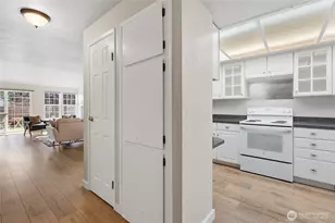 2536 N Narrows Dr, Tacoma, WA 98406 - Photo 5