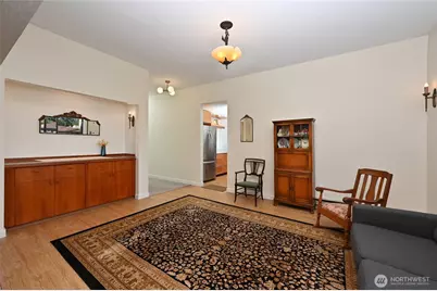 6710 Parkpoint Way NE #E-402, Seattle, WA 98115 - Photo 9