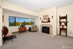 6710 Park Point Way NE, Seattle, WA 98115 - Photo 3