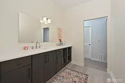 6710 Parkpoint Way NE #E-402, Seattle, WA 98115 - Photo 23