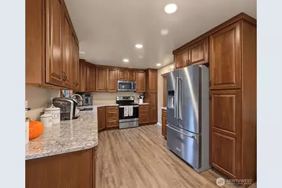 24105 3rd Place W, Bothell, WA 98021 - Photo 3