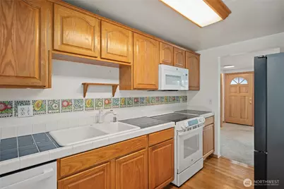 13611 62nd Avenue SE, Everett, WA 98208 - Photo 15