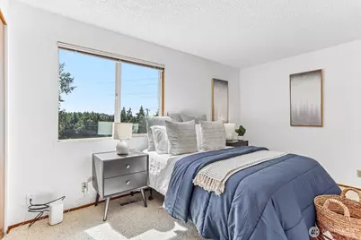 13604 SE 1st Street, Bellevue, WA 98005 - Photo 17