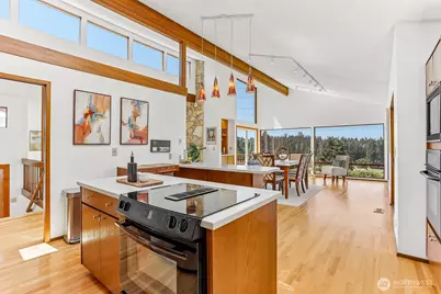 13604 SE 1st Street, Bellevue, WA 98005 - Photo 13