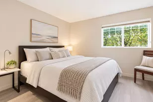 710 240th Way SE, Sammamish, WA 98074 - Photo 11