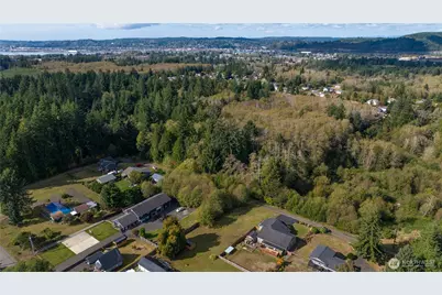 901 Dewitt Drive, Cosmopolis, WA 98537 - Photo 7