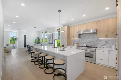 4219 51st Avenue S, Seattle, WA 98118 - Photo 9