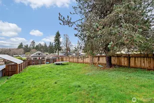 610 Barnhart St, Raymond, WA 98577 - Photo 3