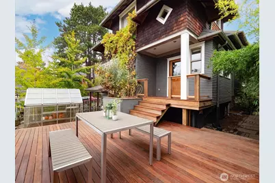 2423 8th Avenue W, Seattle, WA 98119 - Photo 35