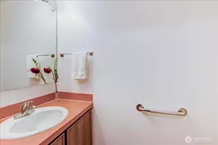10830 Glen Acres Dr S, Seattle, WA 98168 - Photo 15