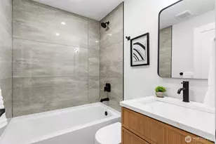 17001 NE 35th St, Bellevue, WA 98008 - Photo 29