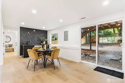 17001 NE 35th Street, Bellevue, WA 98008 - Photo 27