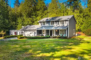 8132 NE Yeti Ln, Bainbridge Island, WA 98110 - Photo 37