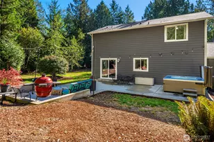 8132 NE Yeti Ln, Bainbridge Island, WA 98110 - Photo 31