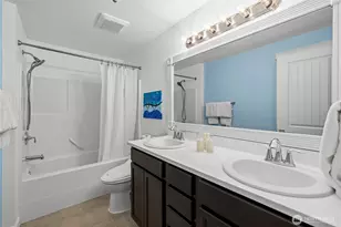 8132 NE Yeti Ln, Bainbridge Island, WA 98110 - Photo 19