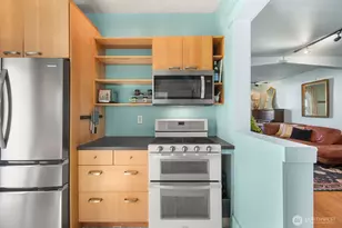2359 NW 67th St, Seattle, WA 98117 - Photo 11