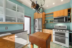 2359 NW 67th St, Seattle, WA 98117 - Photo 13