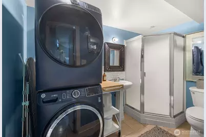 2359 NW 67th Street, Seattle, WA 98117 - Photo 21