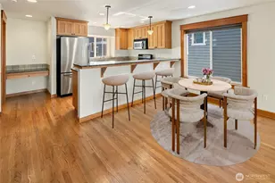 126 N 101st St, Seattle, WA 98133 - Photo 9