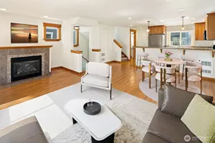 126 N 101st St, Seattle, WA 98133 - Photo 5