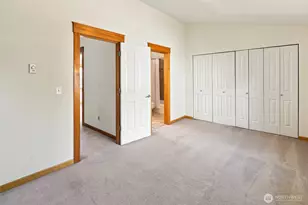 126 N 101st St, Seattle, WA 98133 - Photo 15