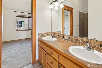 126 N 101st Street, Seattle, WA 98133 - Photo 19