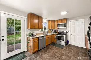 17111 21st Ave Ct E, Spanaway, WA 98387 - Photo 3