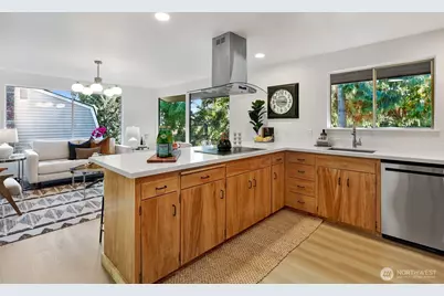 9100 SE 72nd Place, Mercer Island, WA 98040 - Photo 11