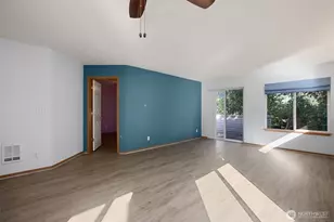 8833 1st St NE, Lake Stevens, WA 98258 - Photo 9
